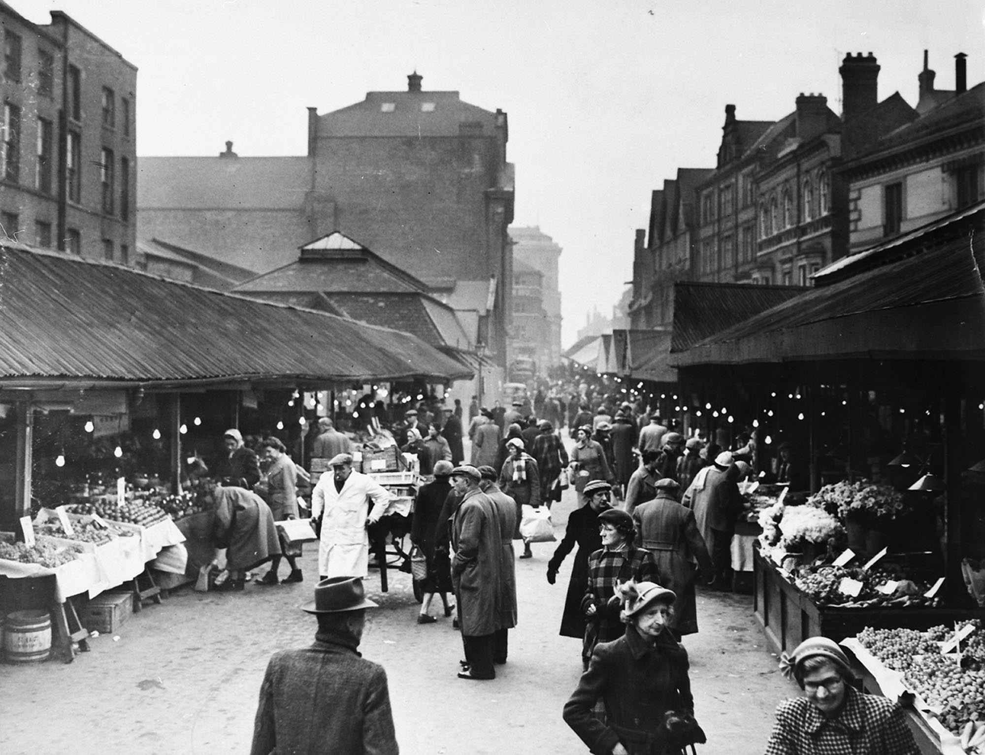 Looking up a busy Market Place South, circa 1950s -